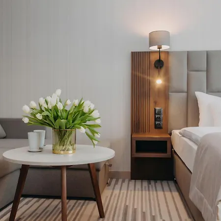 Apartahotel Elements 4*